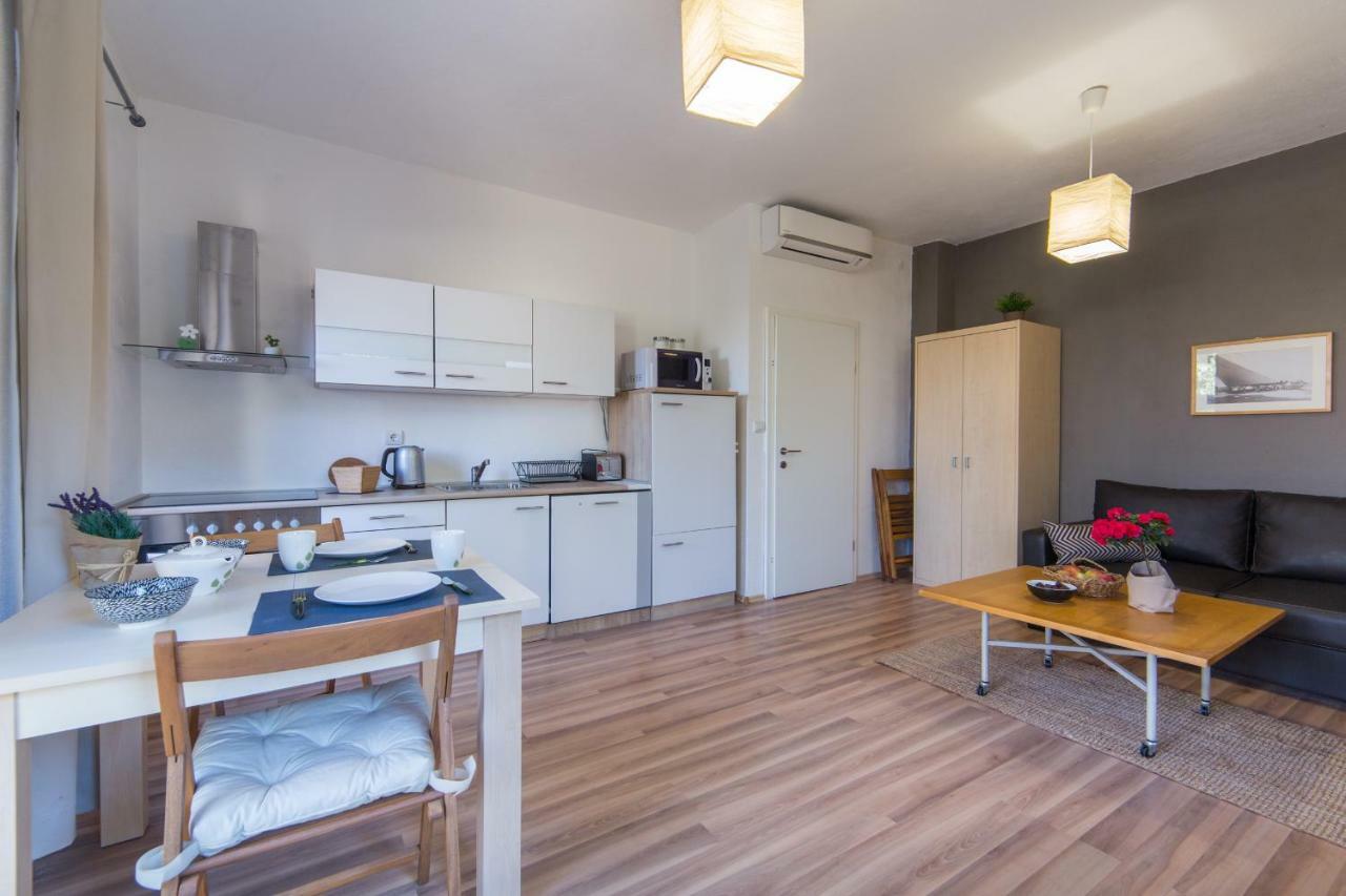 Apartment Peaceful Oasis マカルスカ エクステリア 写真